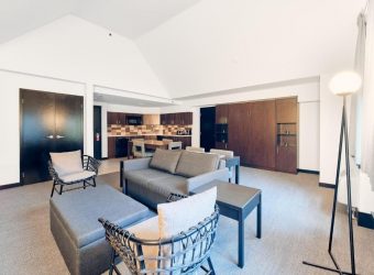 Twee bedkamer suite, Aava Whistler Hotel