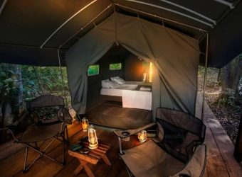 Akaka jungle tent