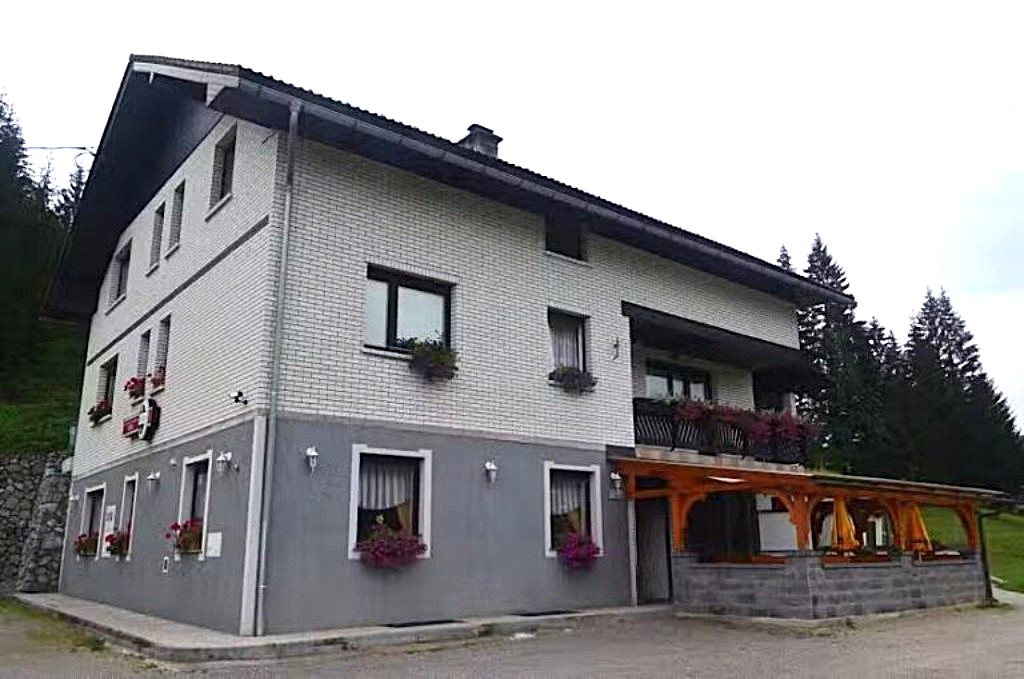 Ana's Guest House