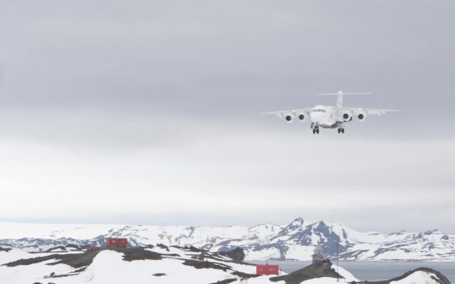 Fly cruise Antarctica