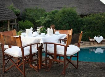 Diner, Apoka Safari Lodge