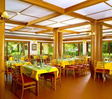 563 by the lakeside restaurant
