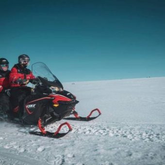Sneeuwscooter safari
