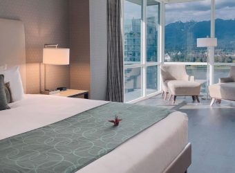 Coast Coal Harbour Hotel Ruime Premium King View kamer