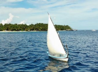 Dhoni zeilen Vilamendhoo