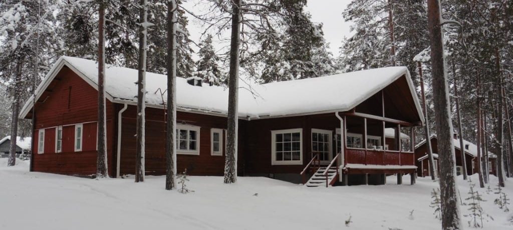 Sneeuwschoentrekking Wildernishut, Finland