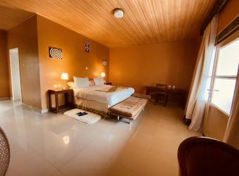 Suite, Flame Tree Village