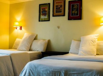 Tweepersoonskamer, Flame Tree Village