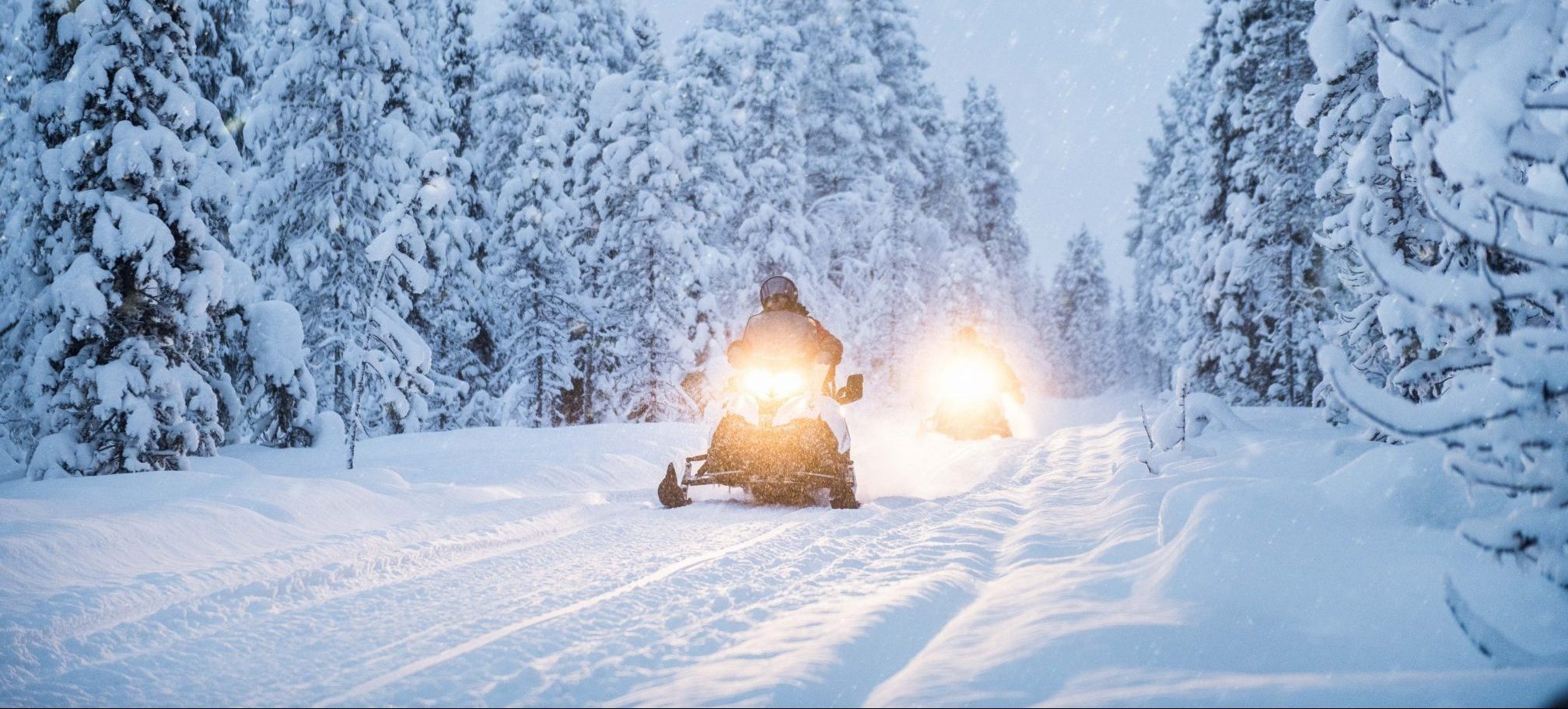Sneeuwscooter tocht Lapland