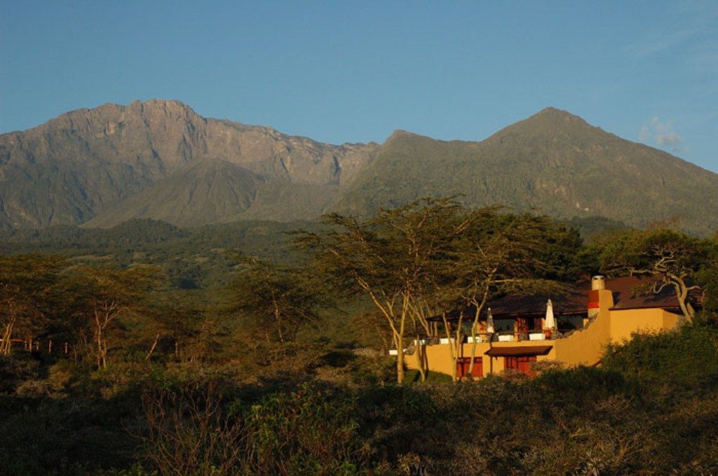 Hatari Lodge