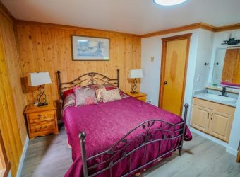 Cabin kamer, Helmcken Falls Lodge