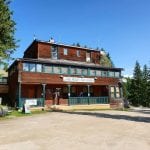 Helmcken Falls Lodge
