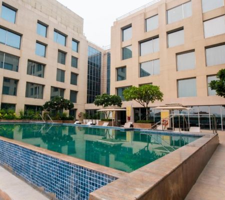 Holiday Inn New Delhi Zwembad