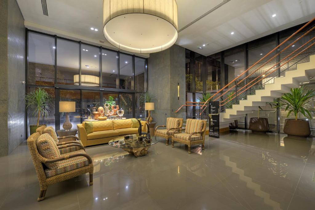 Lobby Hotel Deville Prime Campo Grande