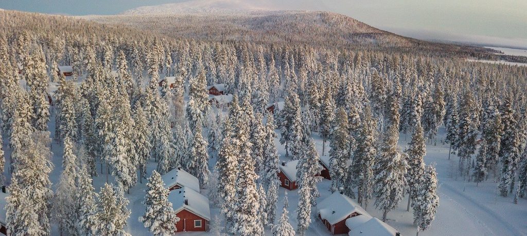 Jeris Lakeside Resort Lapland winter