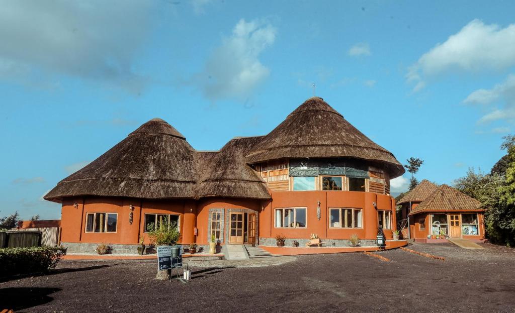 Ingagi Park View Lodge