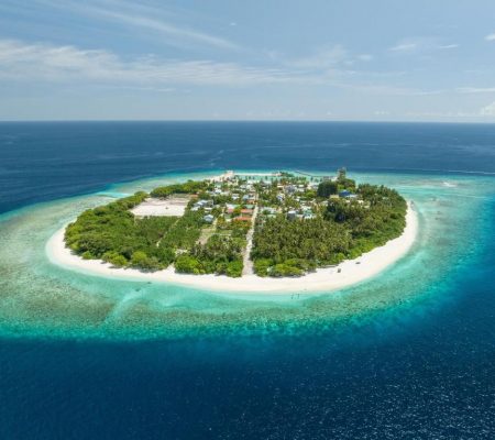 Kamadhoo Island