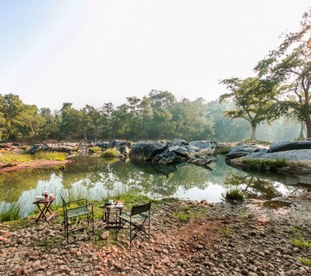 Kanha Jungle Lodge Aan het water