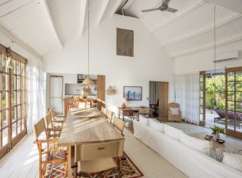 Alex House, Kinondo Kwetu