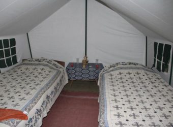 Slaapkamer, Koshi Tappu Wildlife Camp