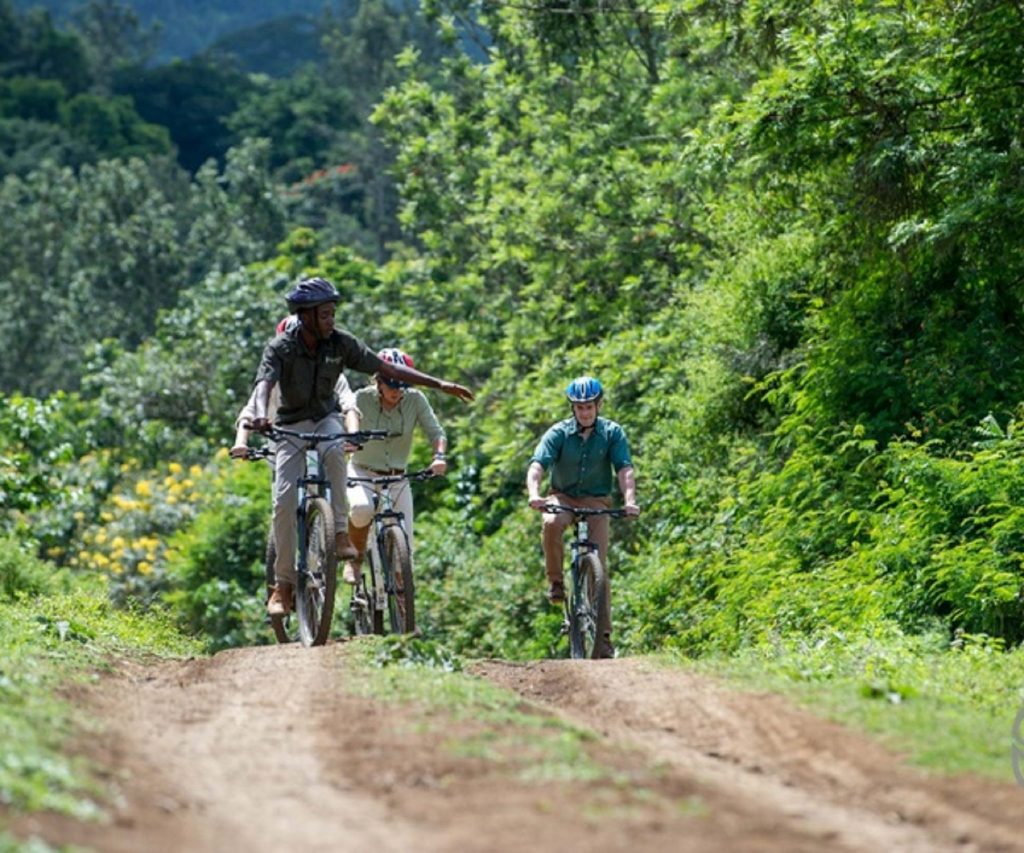 Lake Duluti Serena Hotel, Fietssafari Arusha