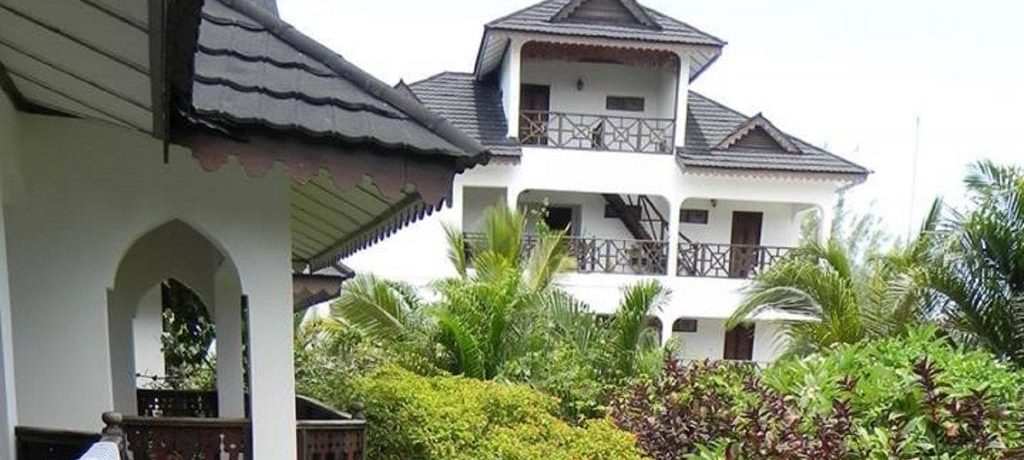 Langi Langi Beach Bungalows