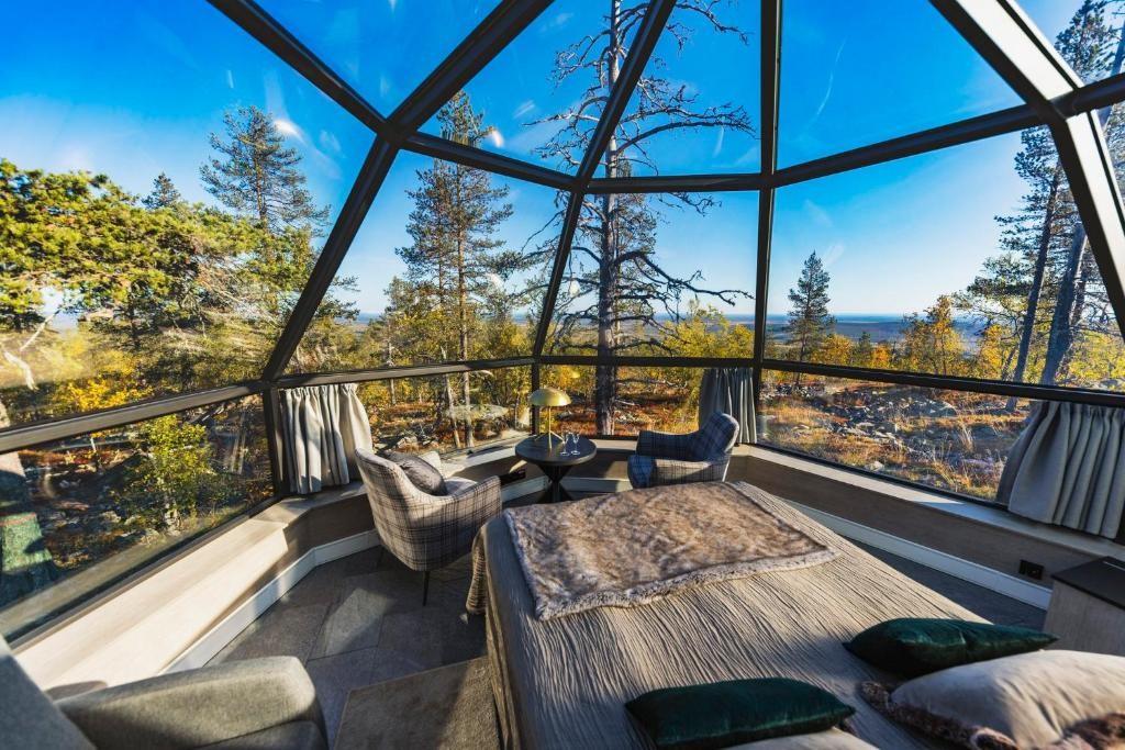 Levin Iglut Golden Crown