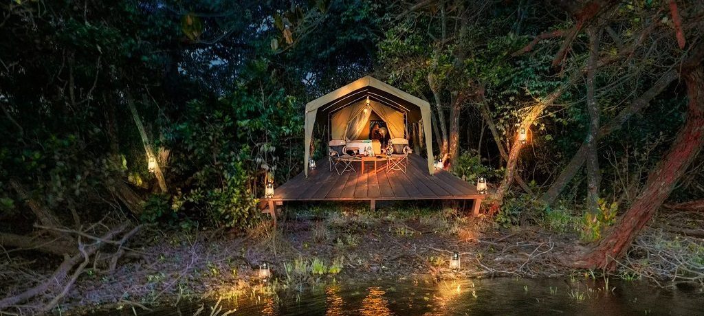 Louri River Camp