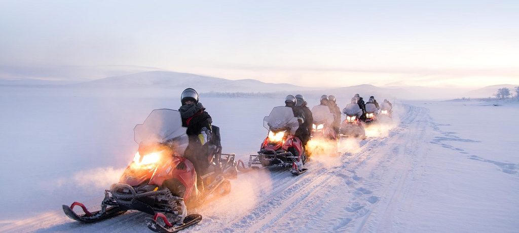 @Lyngen Experience Lodge Sneeuwmobiel, @Lyngen Experience Lodge, Noorwegen