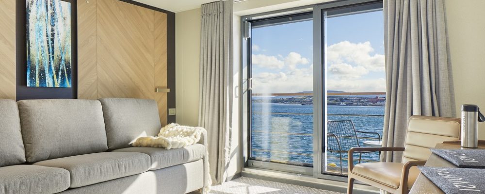 Grand suite, Magellan Explorer, Antarctica21