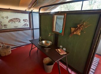 Badkamer, Mdonya Old River Camp