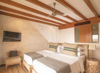 Chitwan kamer, Meghauli Serai