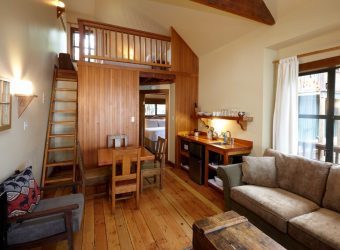 Loft, Middle Beach Lodge