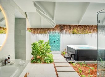 Sunset jacuzzi villa, Nova Maldives Resort
