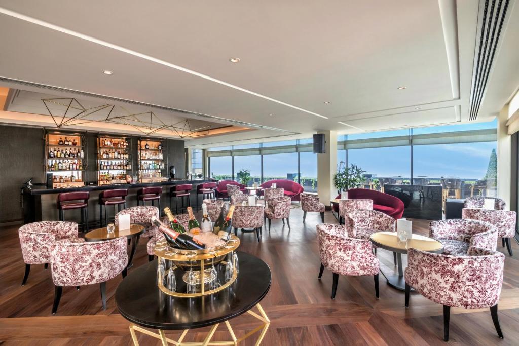 The Club Bar