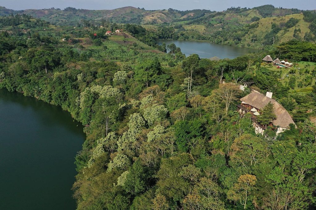 Papaya Lake Lodge