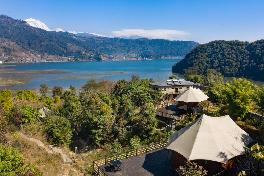 The Pavilions Himalayas Lakeview