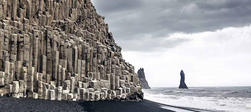 Vik i Myrdal, zwarte strand