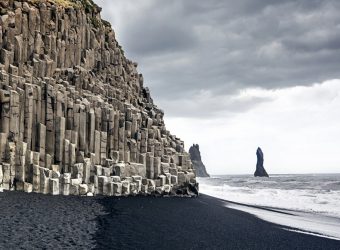 Vik i Myrdal, zwarte strand