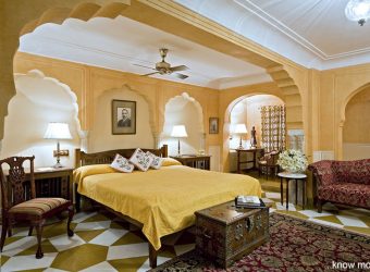 Deluxe suite Samode Haveli