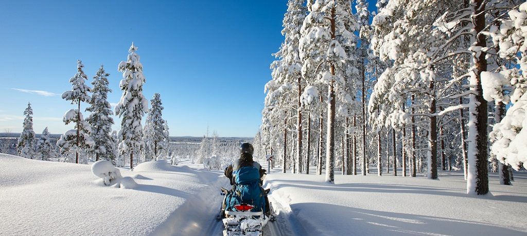 Sneeuwscooter, Loggers Lodge, Zweden - Shutterstock Sneeuwscooter