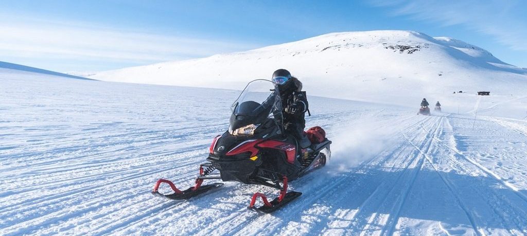 Sneeuwscooter safari