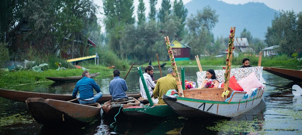 Sukoon Houseboat Shikara boot