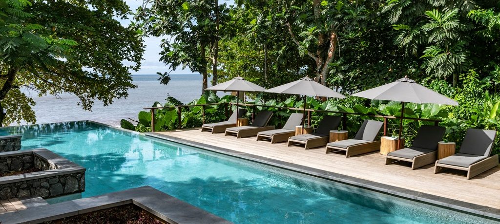 Zwembad Sundy Praia Lodge