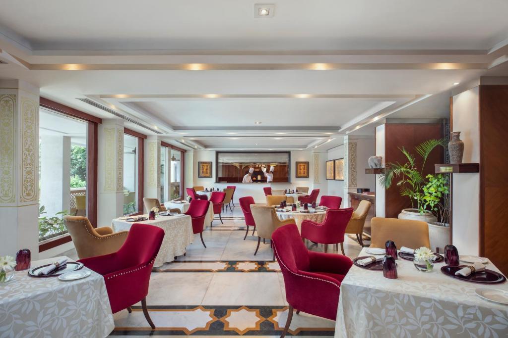 Jhankar Restaurant