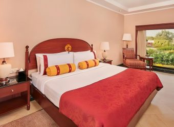 The Lalit Temple View Deluxe tuin kamer, The Lalit Temple View