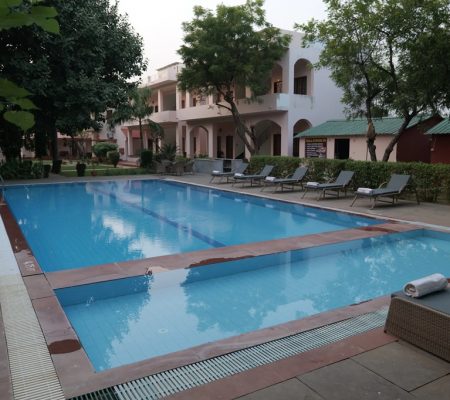 The Shergarh Resort Zwembad