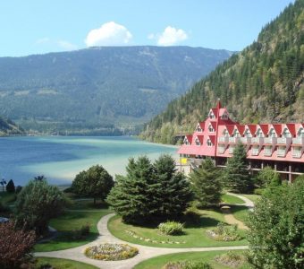 Three Valley Lake Chateau