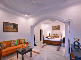 Suite, Tiger Den Resort