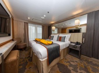 Deluxe suite, World Explorer